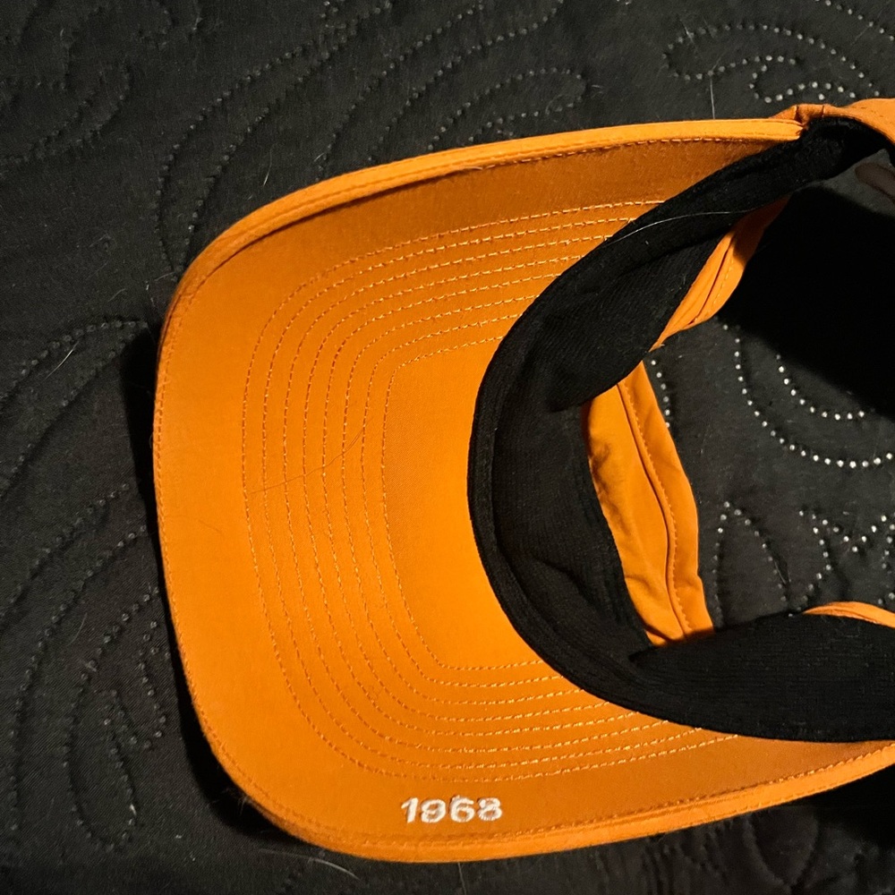 The North Face Orange Cap - Picture 4 of 4